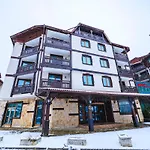 Peak 508 Apartman *