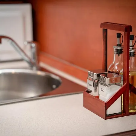 Peak 508 アパート *