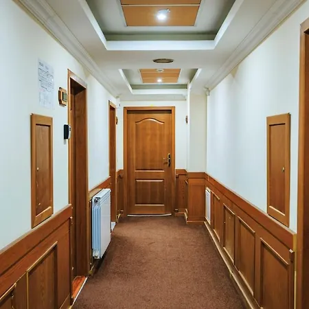 Peak 508 アパート